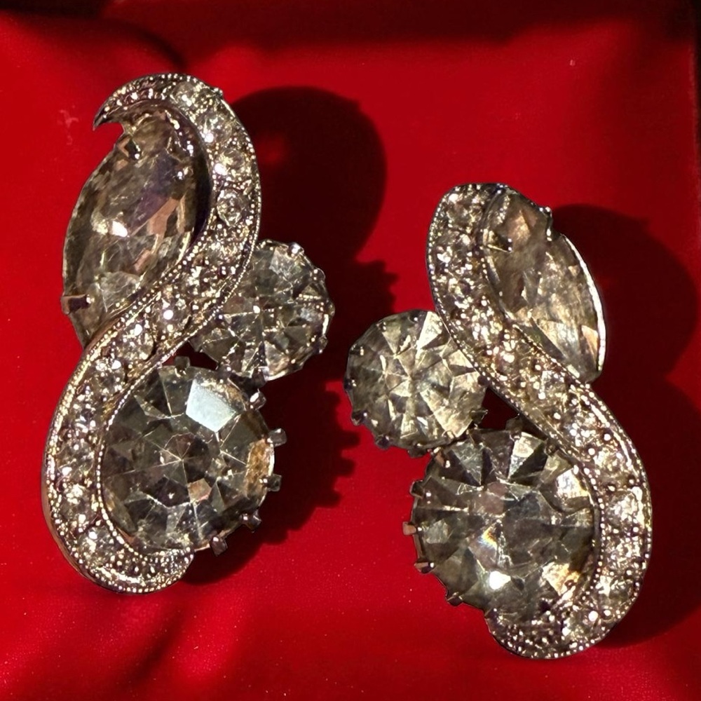 Stunning Kramer Clip
On Earrings